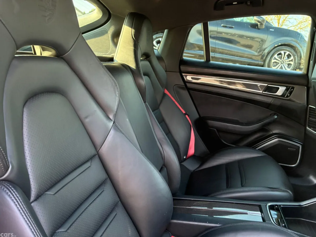 Porsche Panamera Hatchback, Petrol Hybrid, 2018, Blue