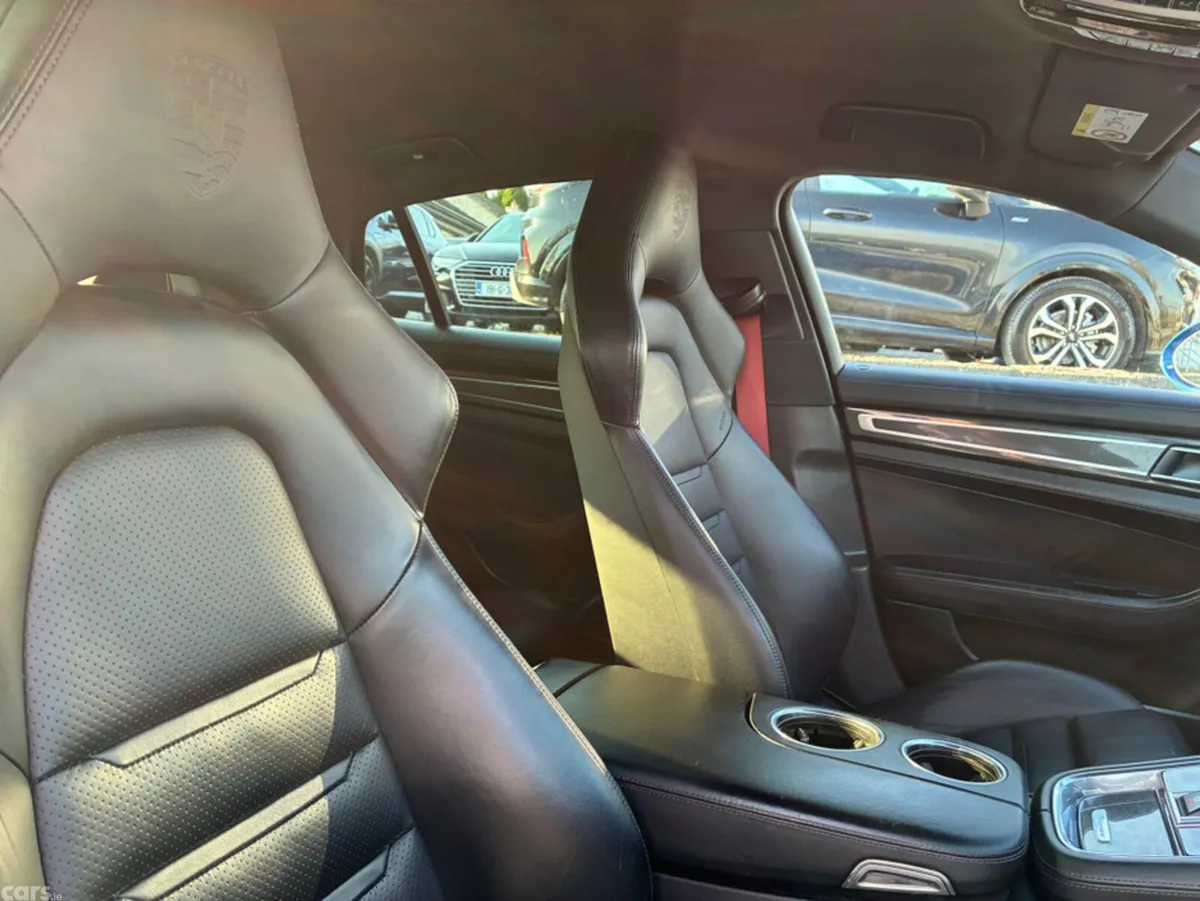 Porsche Panamera Hatchback, Petrol Hybrid, 2018, Blue
