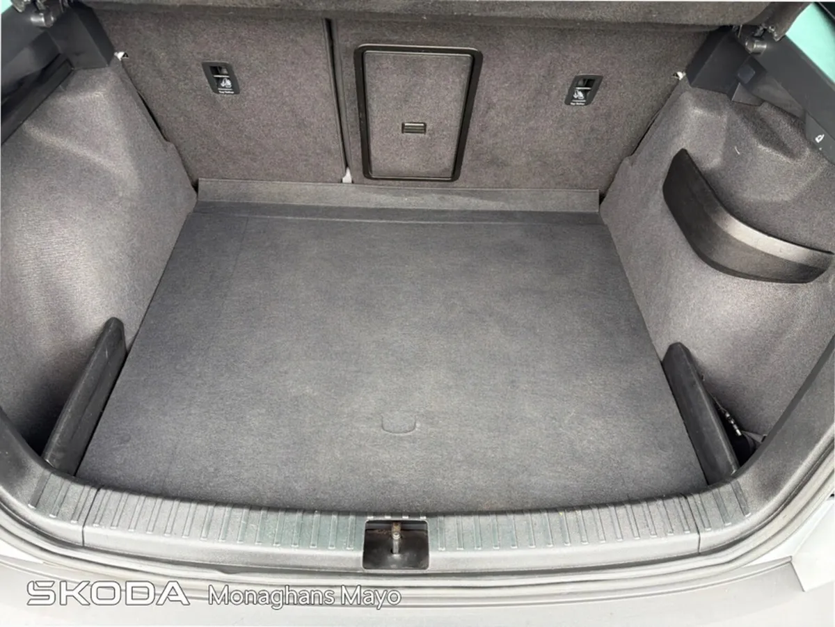 Skoda Karoq Estate, Diesel, 2020, Grey