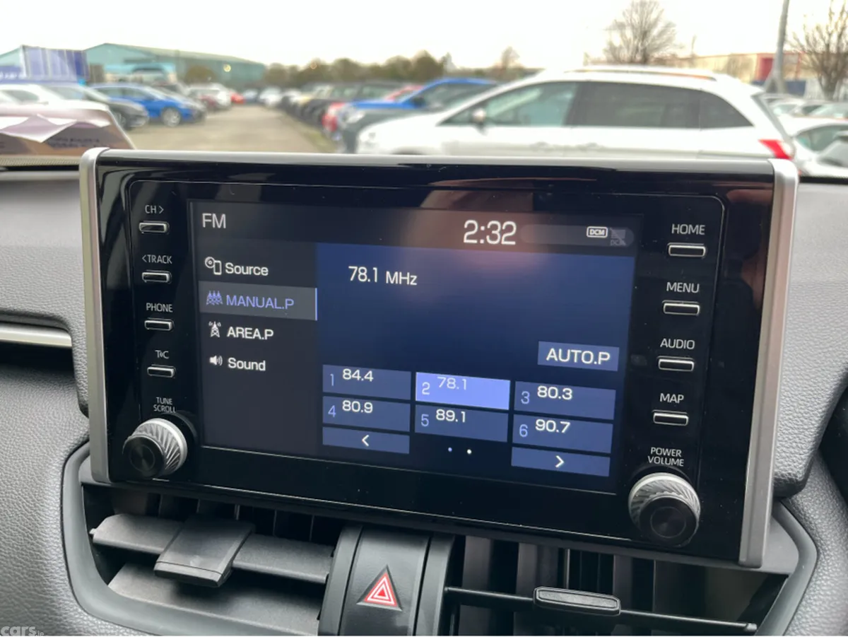 Toyota RAV4 SUV, Petrol Hybrid, 2022, White
