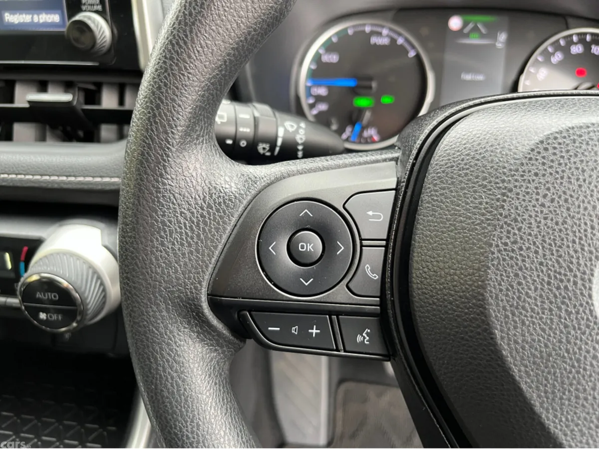 Toyota RAV4 SUV, Petrol Hybrid, 2022, White
