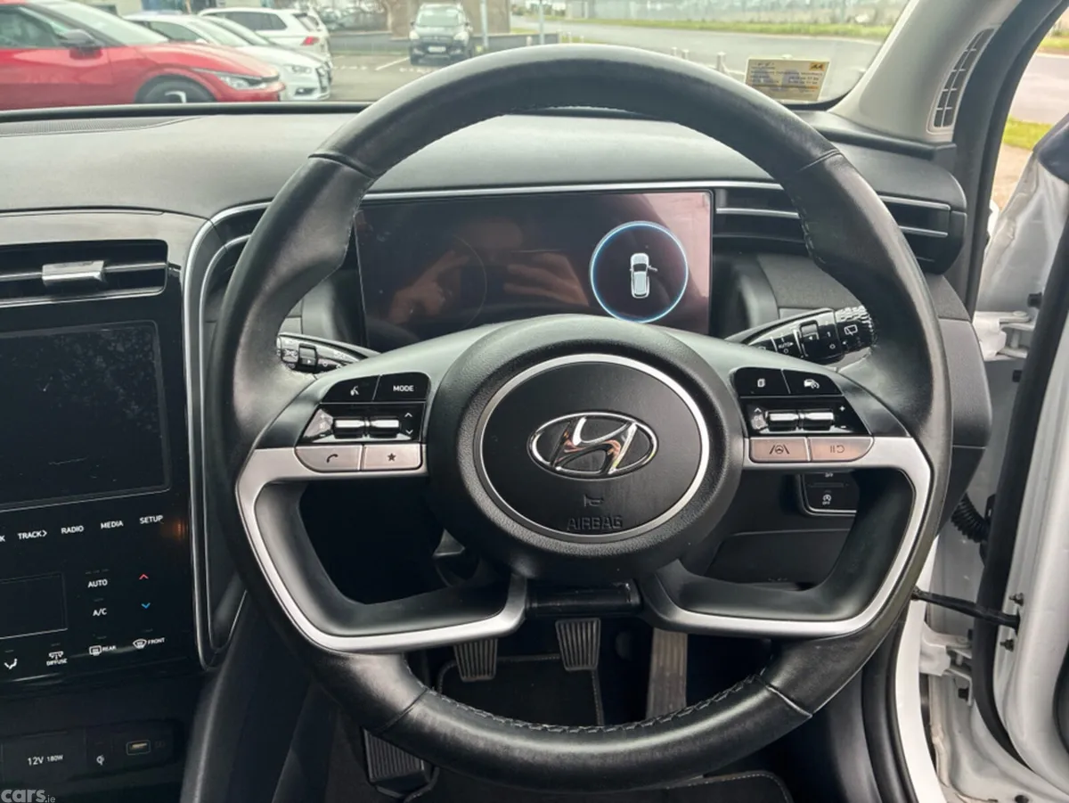 Hyundai Tucson EXECUTIVE PLUS  *UPGRADED 19" ALLOY, Swords