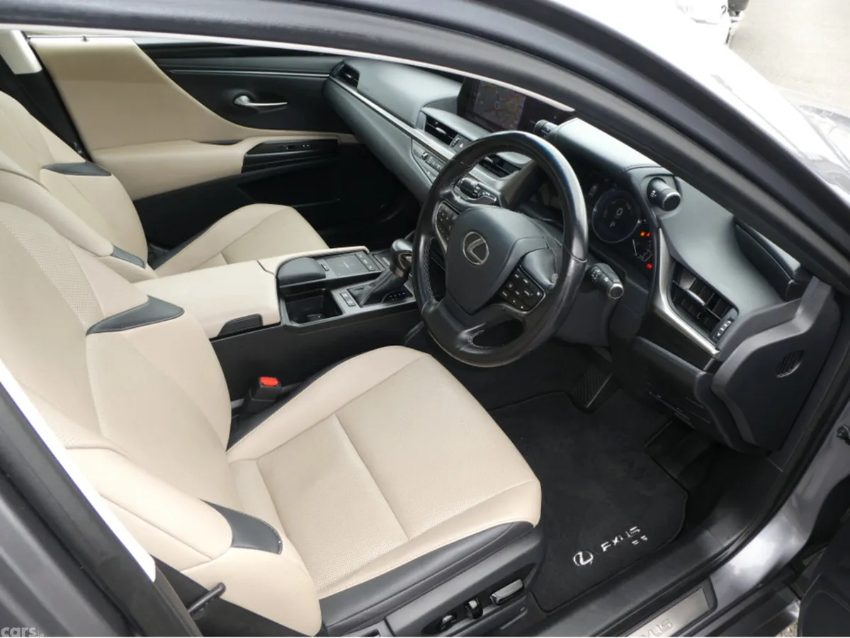 Lexus ES Saloon, Petrol Hybrid, 2021, Grey