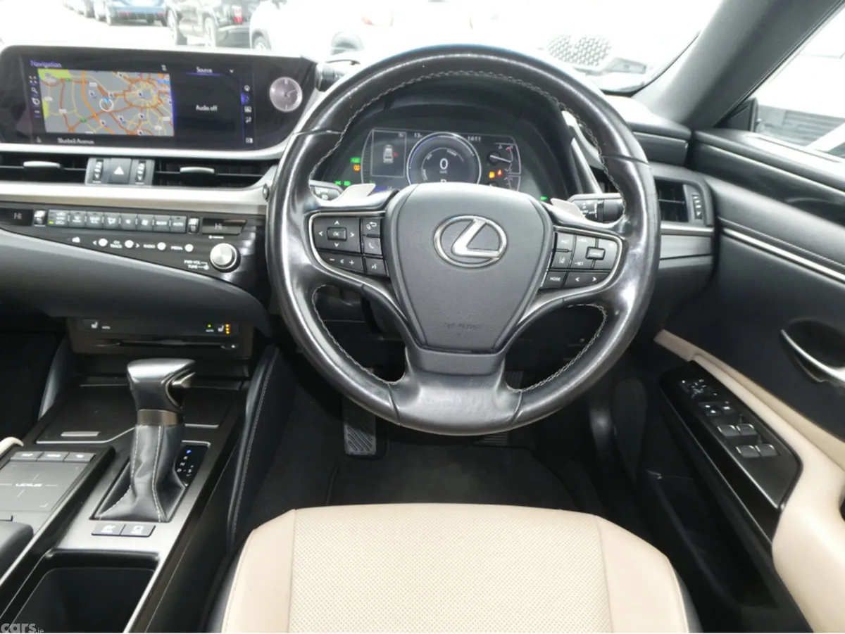 Lexus ES Saloon, Petrol Hybrid, 2021, Grey