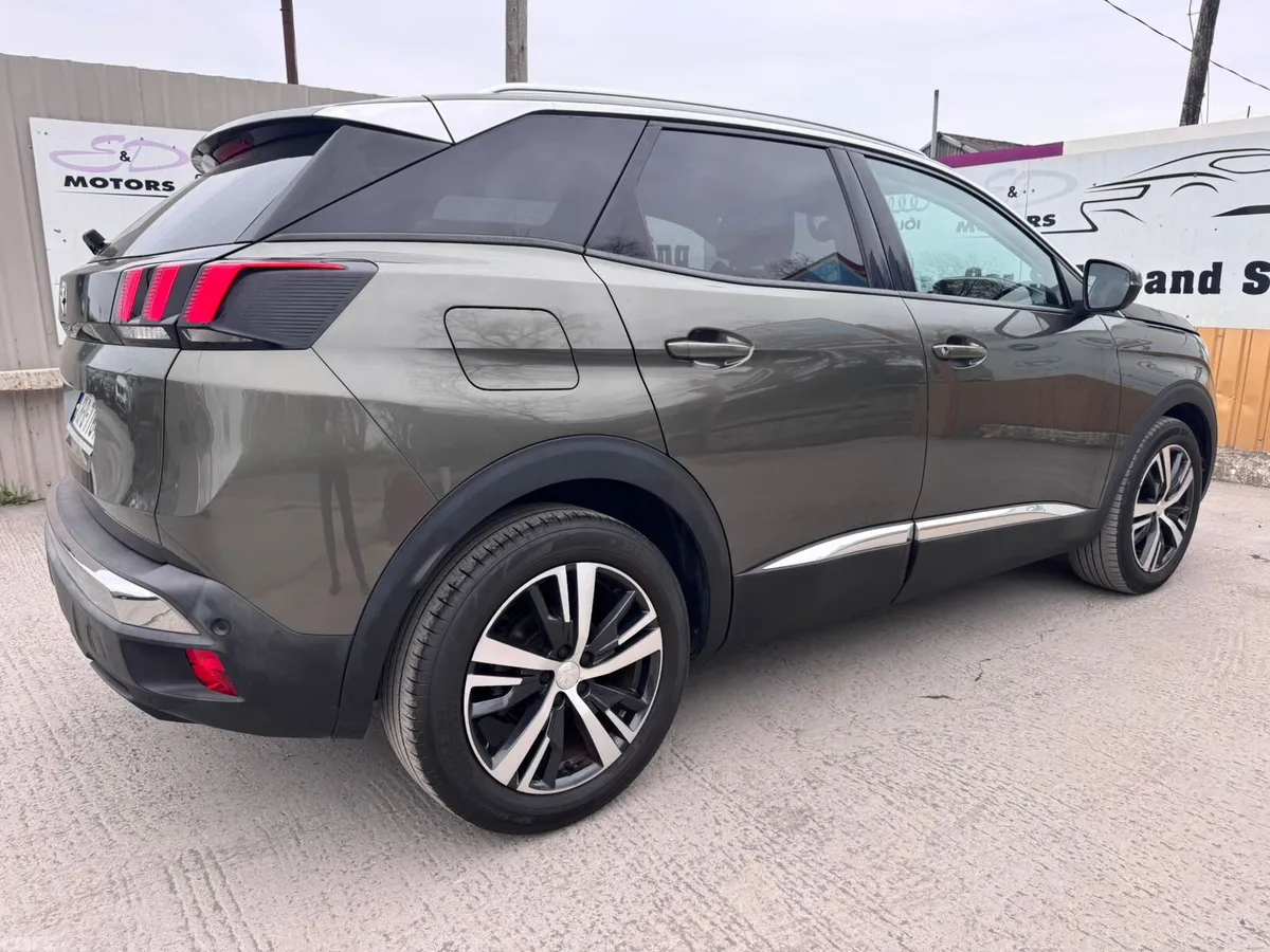 Peugeot 3008 MPV, Petrol, 2018, Grey