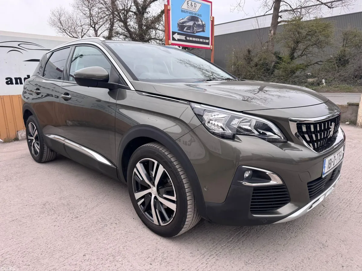 Peugeot 3008 MPV, Petrol, 2018, Grey