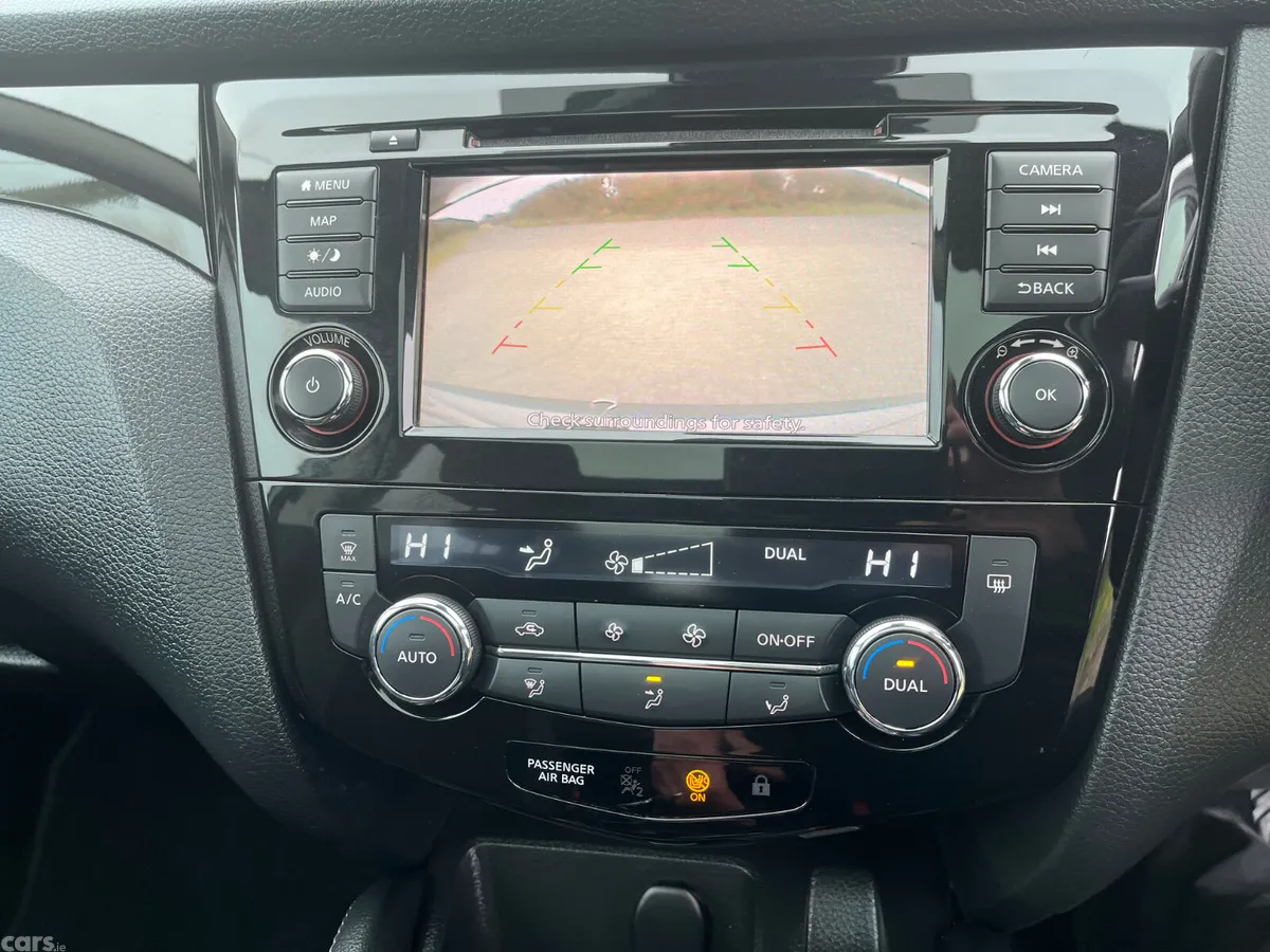 Nissan Qashqai MPV, Diesel, 2019, Grey