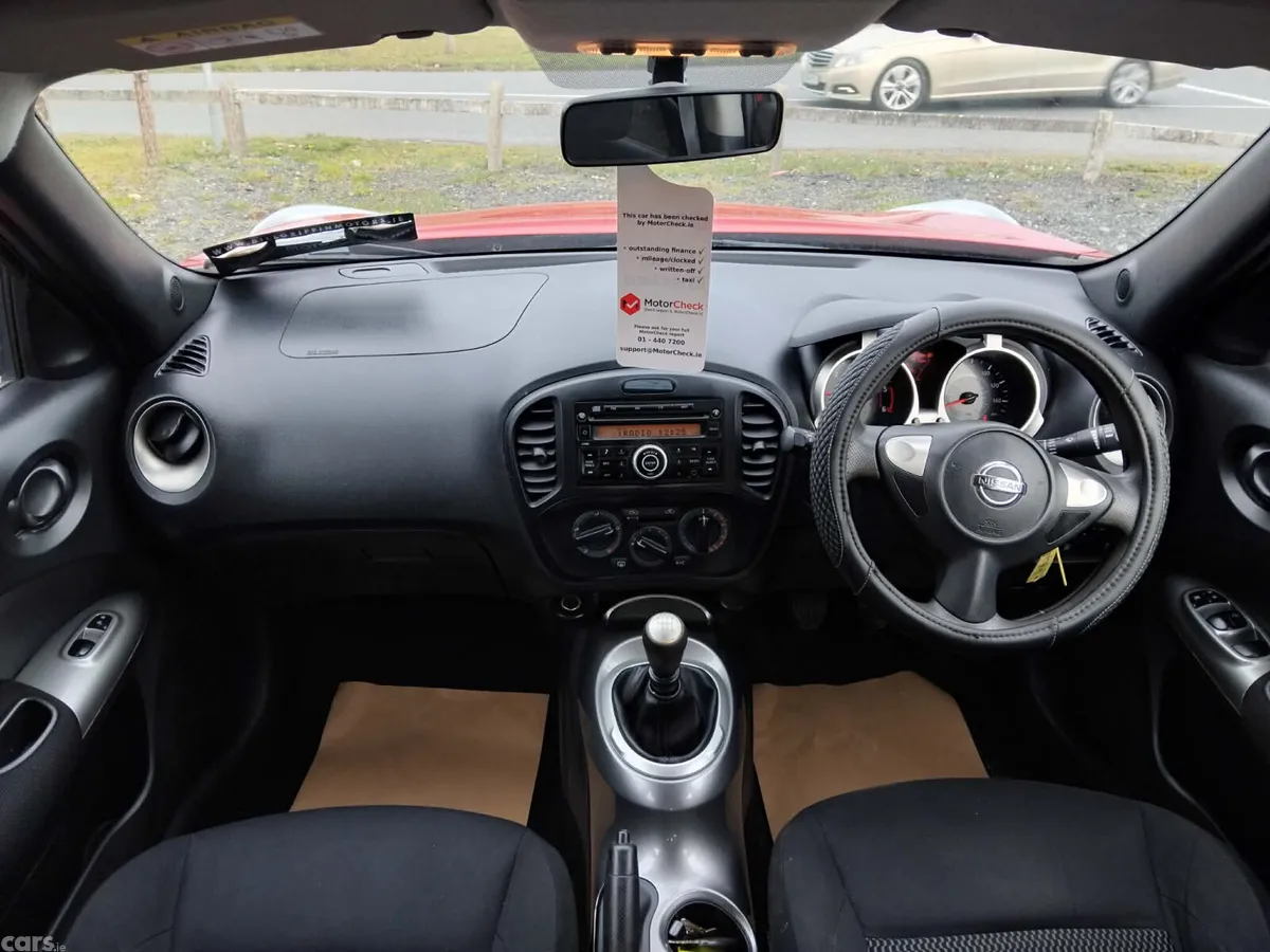 Nissan Juke SUV, Diesel, 2017, Red