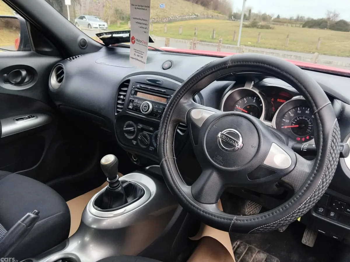 Nissan Juke SUV, Diesel, 2017, Red