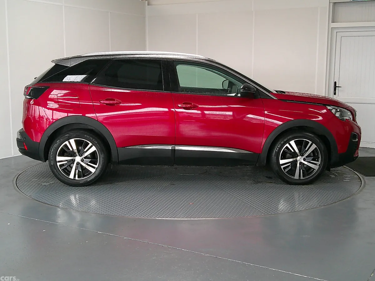 Peugeot 3008 MPV, Diesel, 2020, Red