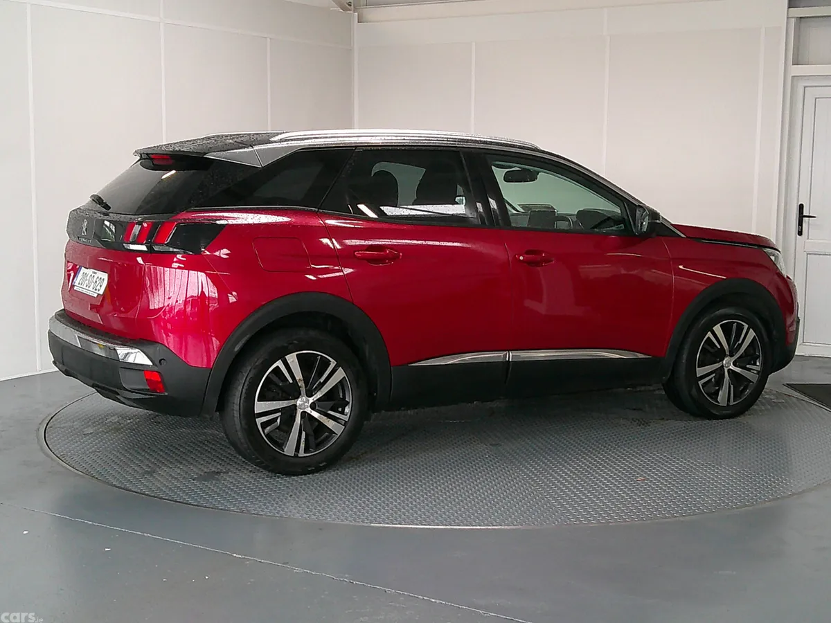Peugeot 3008 MPV, Diesel, 2020, Red