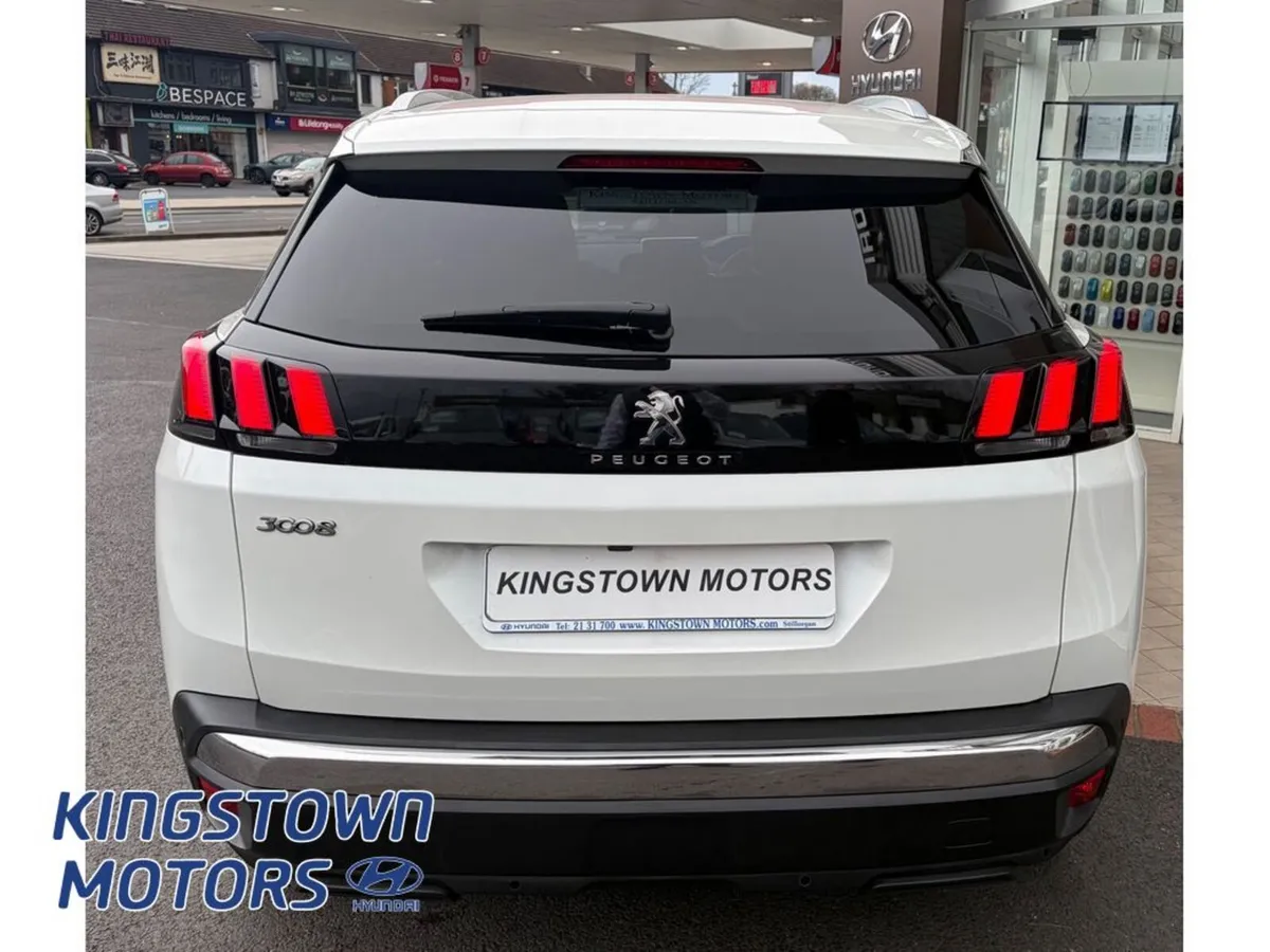 Peugeot 3008 MPV, Petrol, 2019, White