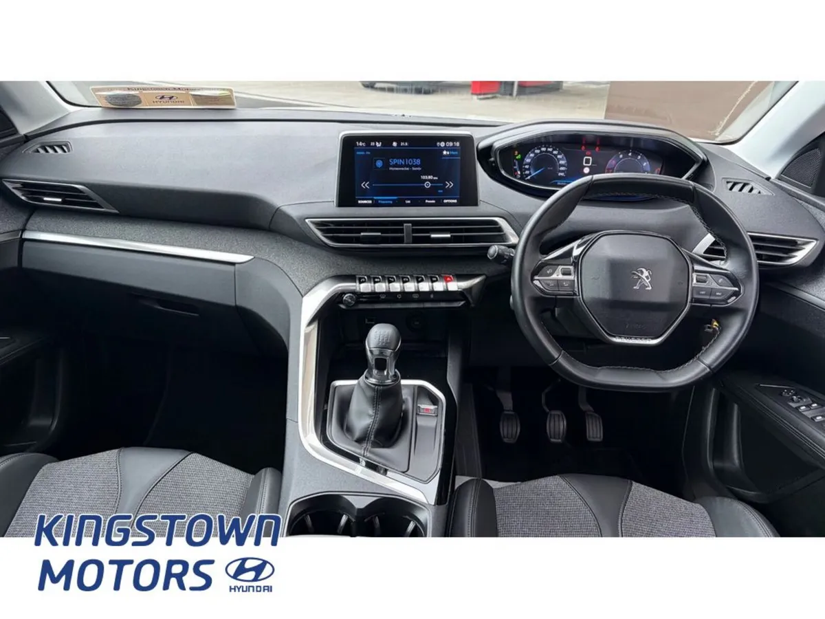 Peugeot 3008 MPV, Petrol, 2019, White