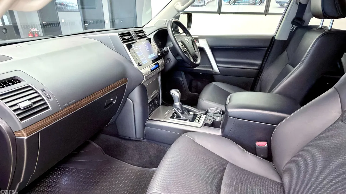 Toyota Land Cruiser Estate, Diesel, 2023, Black