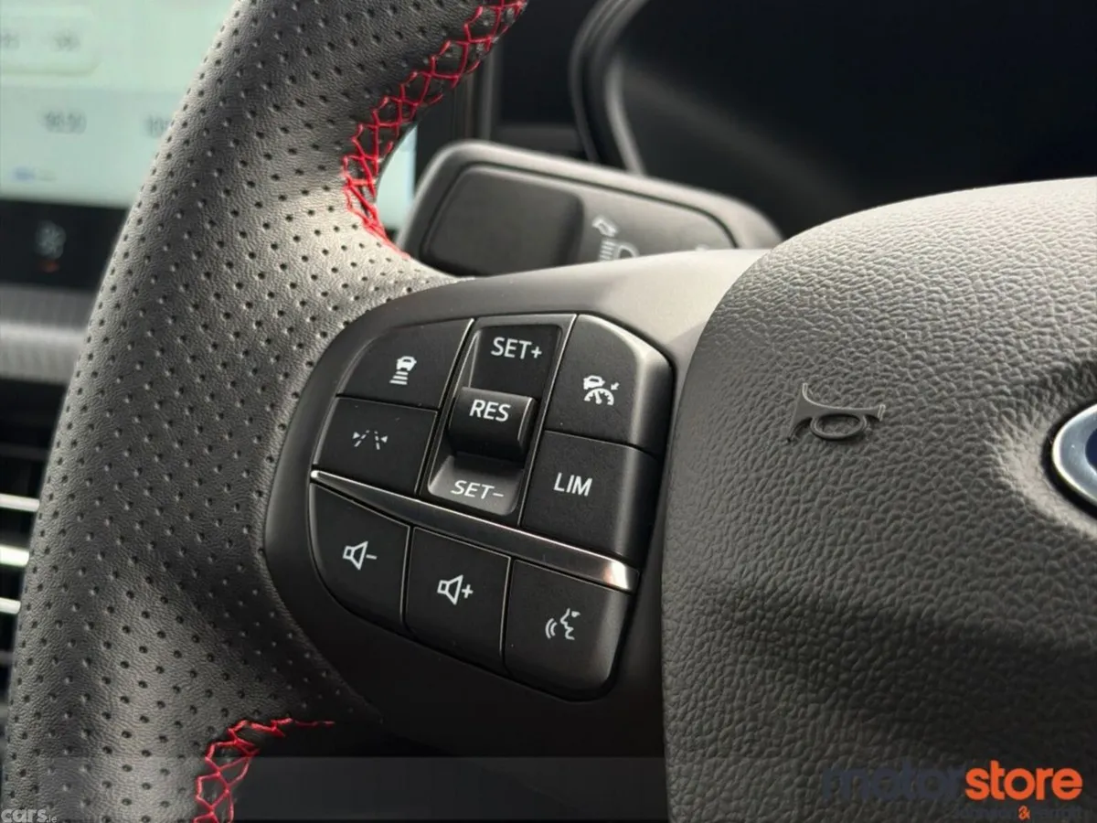 Ford Kuga SUV, Petrol Plug-in Hybrid, 2027, 