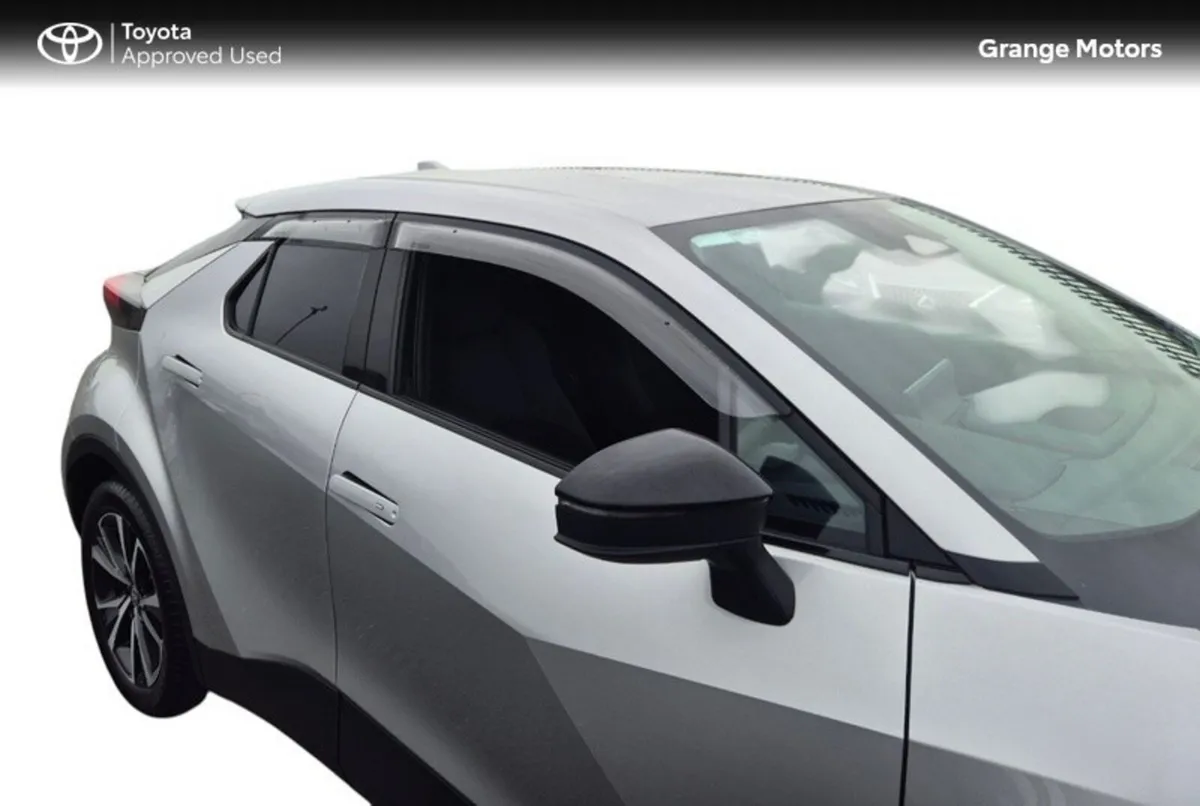 Toyota C-HR SUV, Petrol Hybrid, 2024, Silver