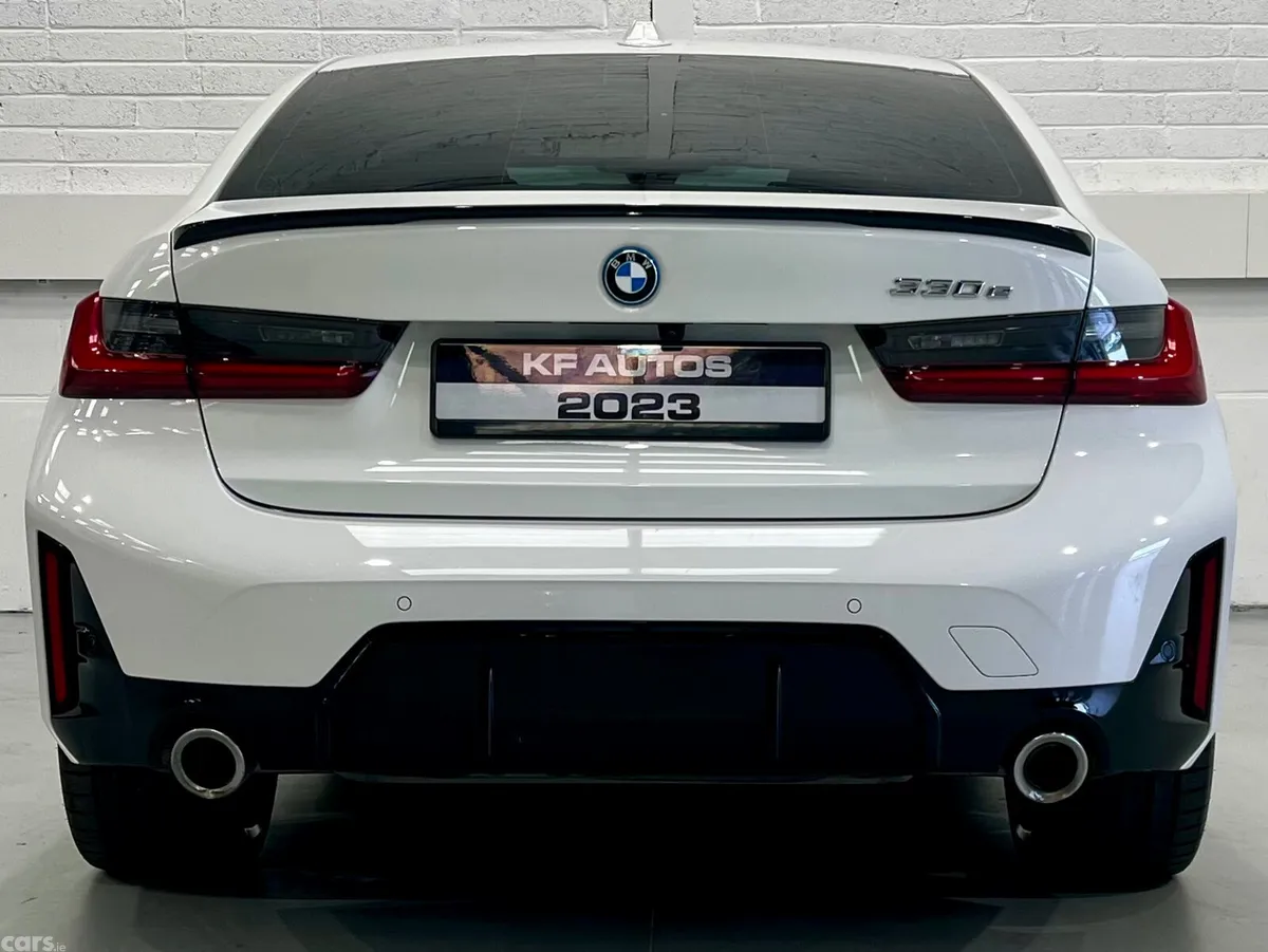 BMW 3-Series Saloon, Petrol Plug-in Hybrid, 2023, White