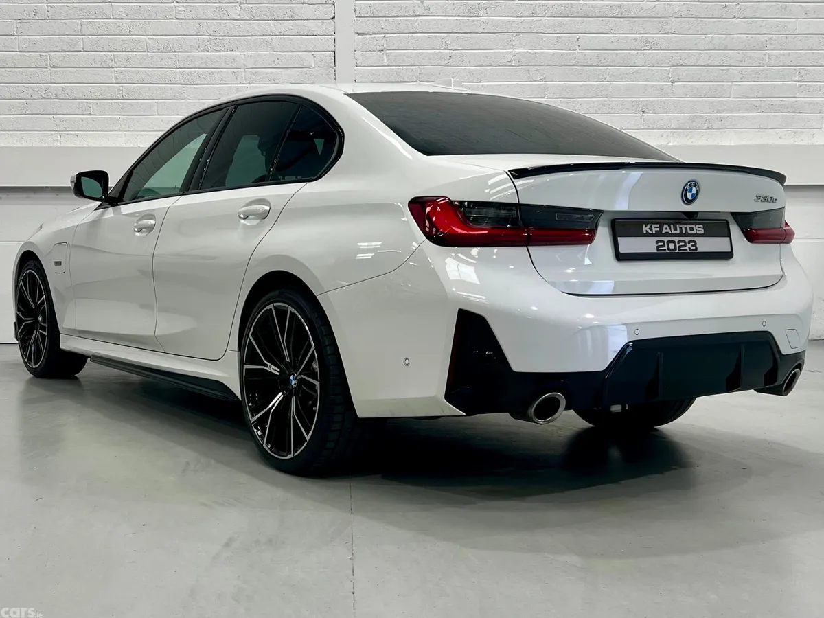 BMW 3-Series Saloon, Petrol Plug-in Hybrid, 2023, White