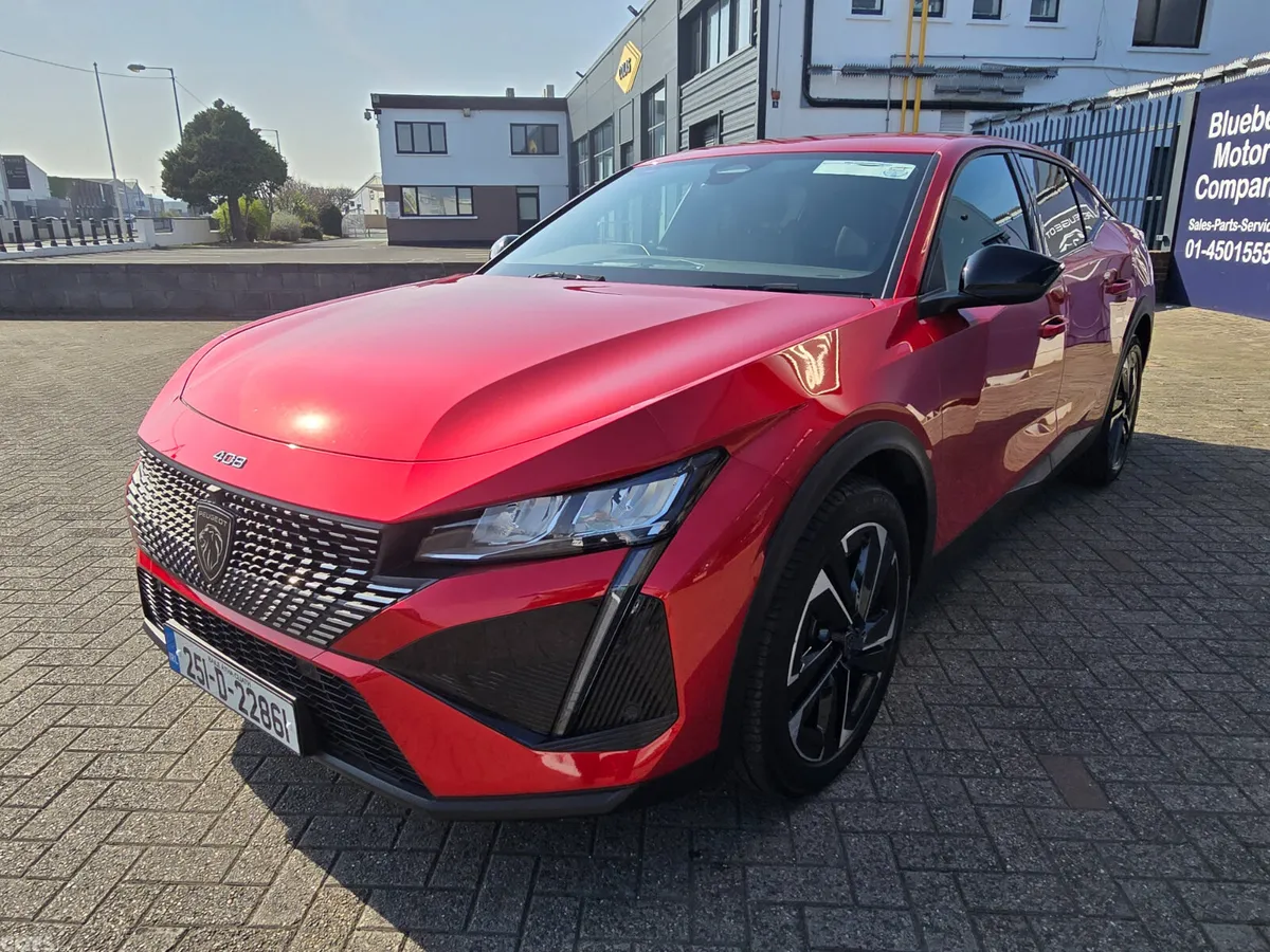 Peugeot 408 Hatchback, Petrol, 2025, Red