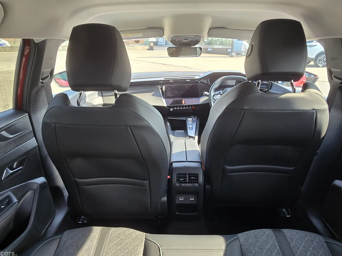 Peugeot 408 Hatchback, Petrol, 2025, Red