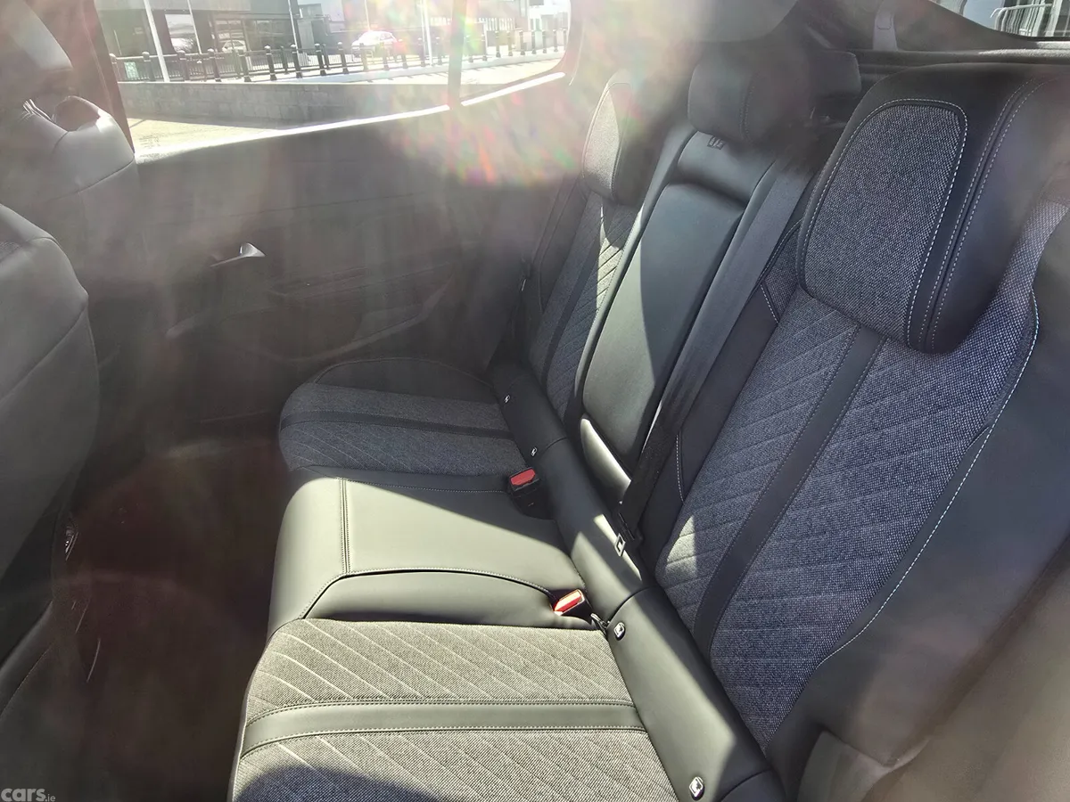 Peugeot 408 Hatchback, Petrol, 2025, Red