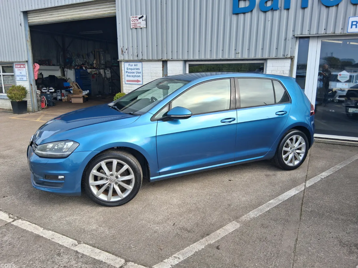 Volkswagen Golf Hatchback, Petrol, 2017, Blue