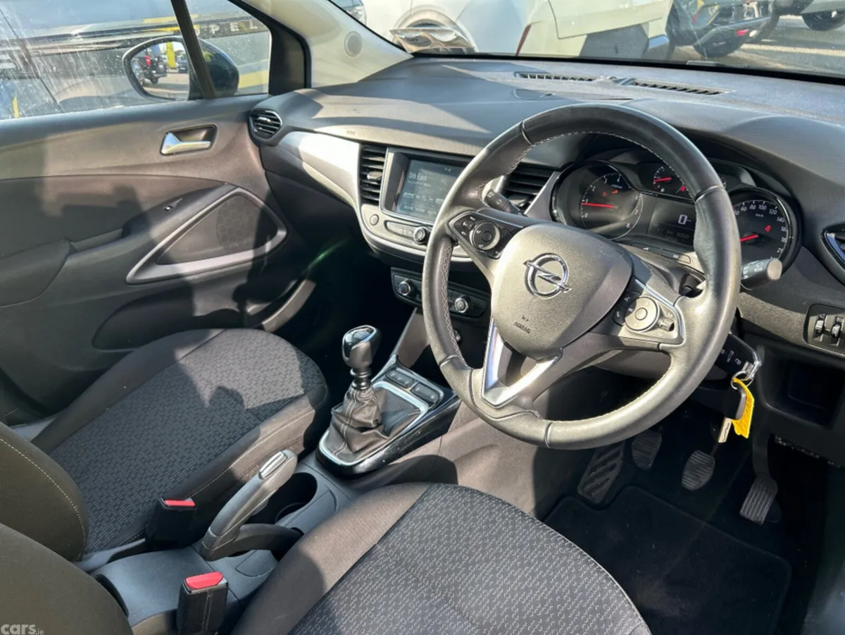 Opel Crossland X MPV, Diesel, 2022, Grey