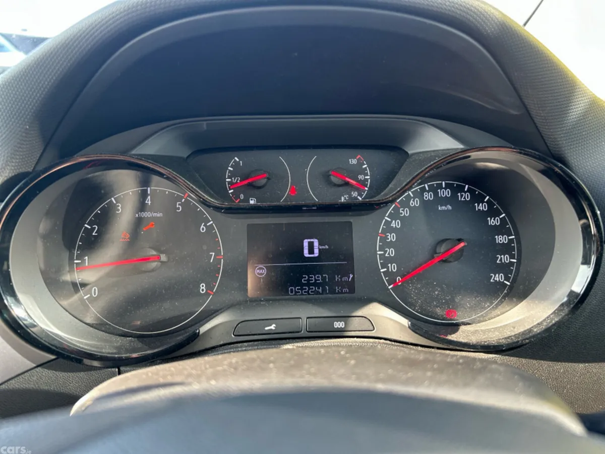 Opel Crossland X MPV, Diesel, 2022, Grey
