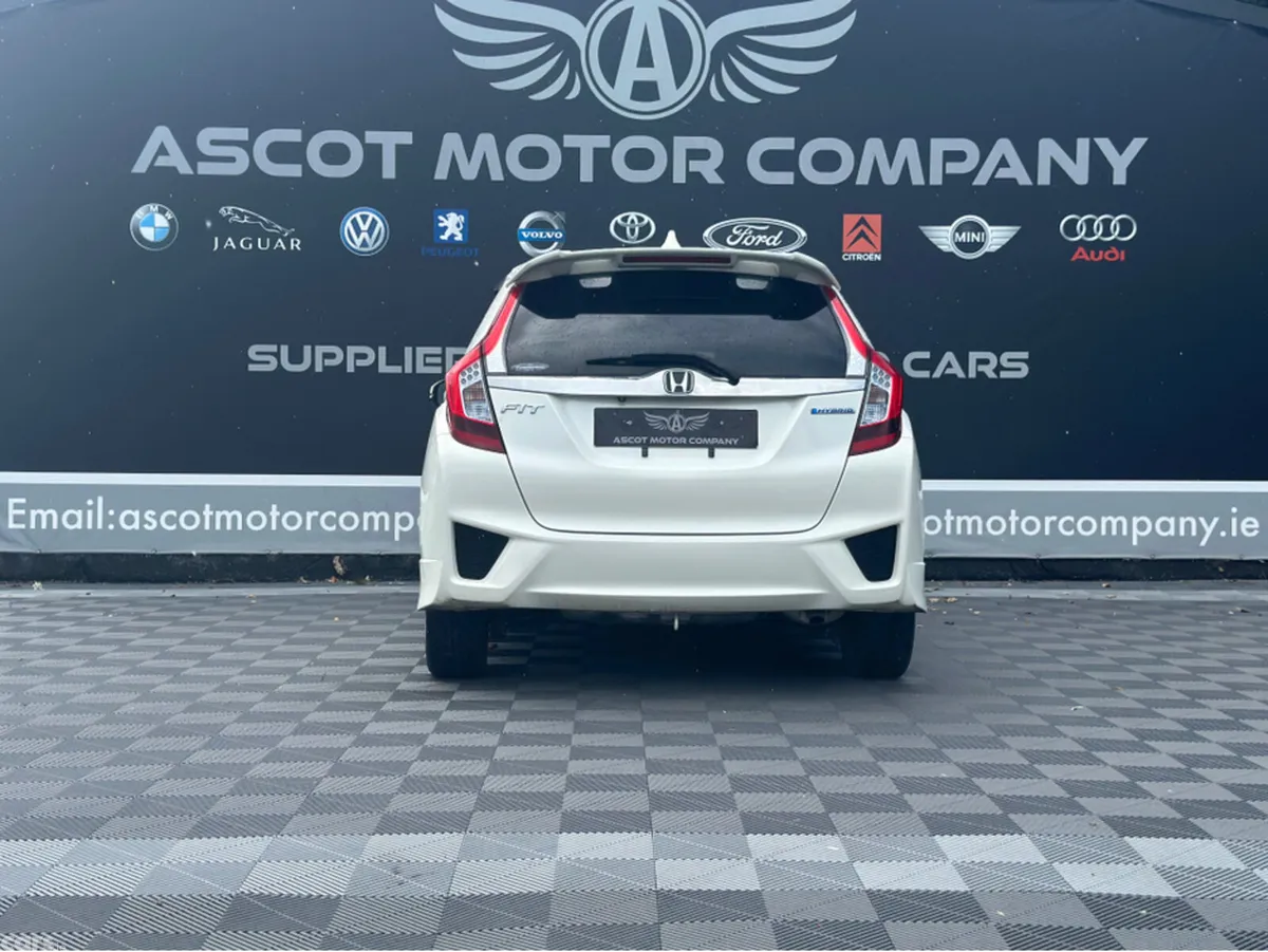 Honda Fit Hatchback, Petrol Hybrid, 2014, White