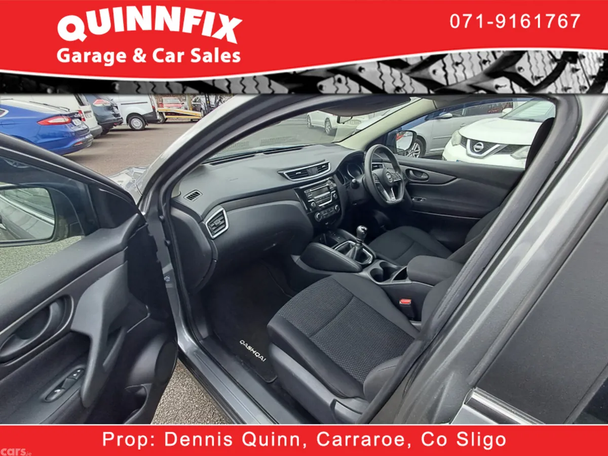 Nissan Qashqai Hatchback, Diesel, 2018, Grey