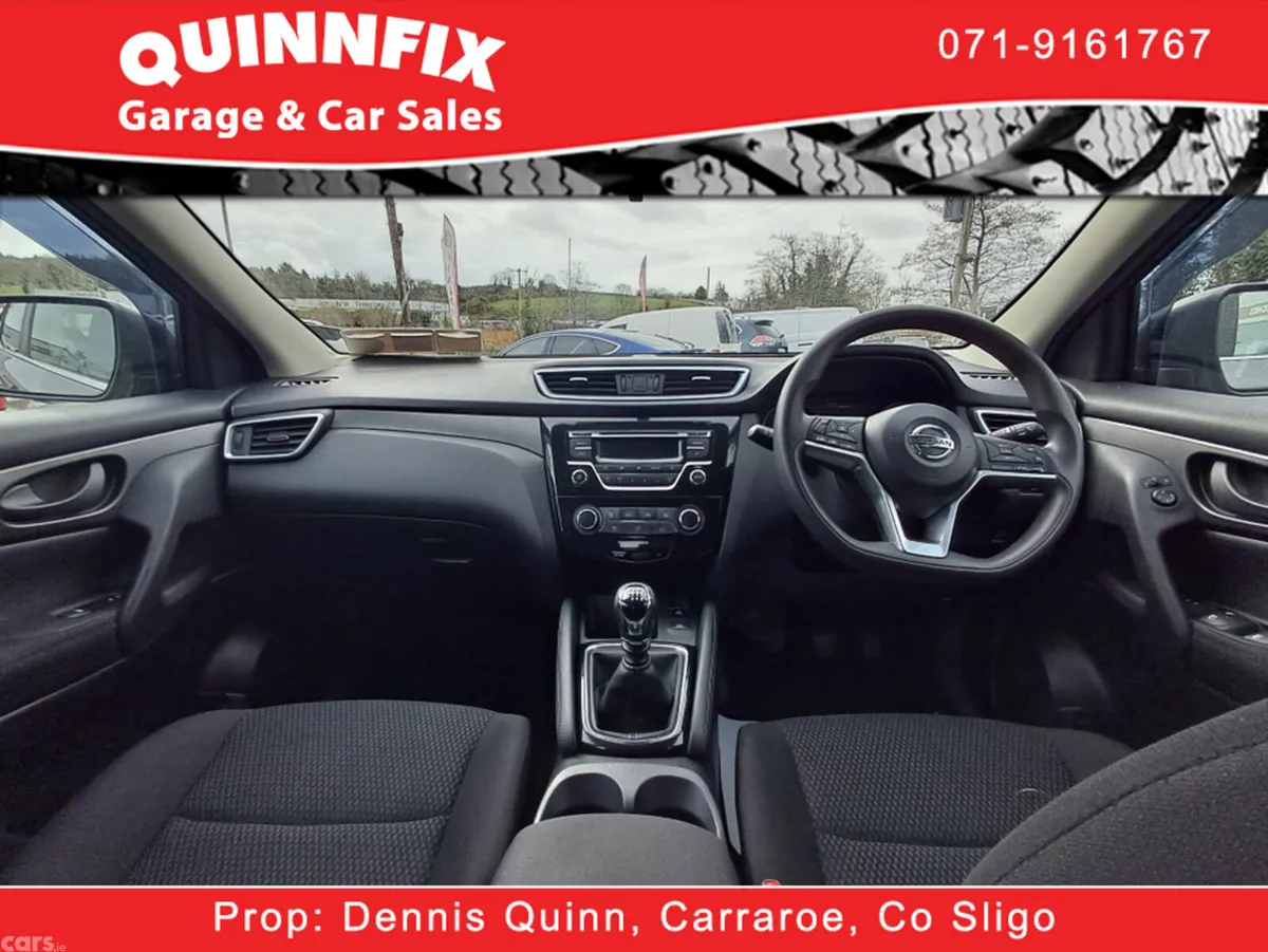 Nissan Qashqai Hatchback, Diesel, 2018, Grey