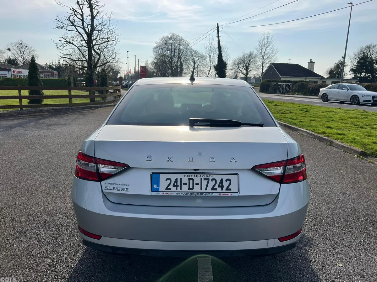 Skoda Superb Saloon, Diesel, 2024, Grey