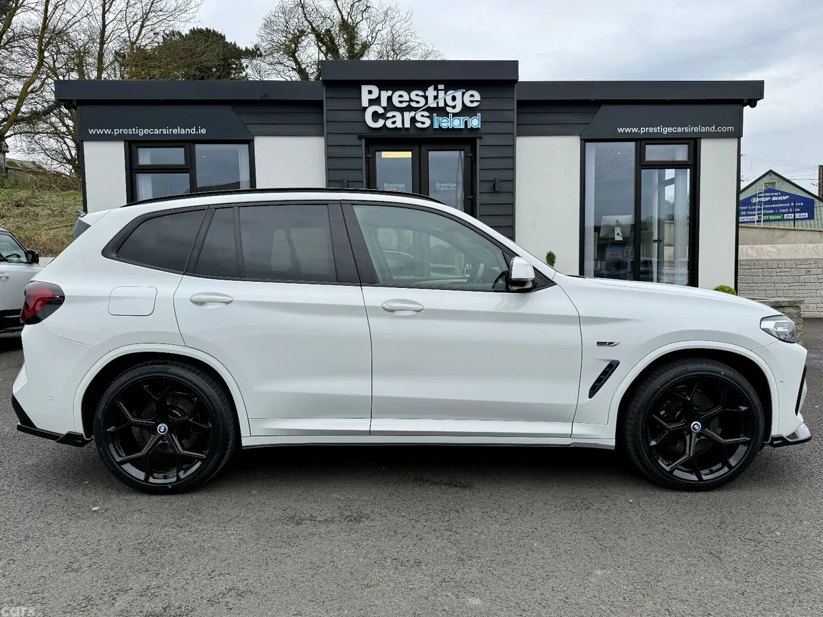 BMW X3 SUV, Petrol Hybrid, 2022, White