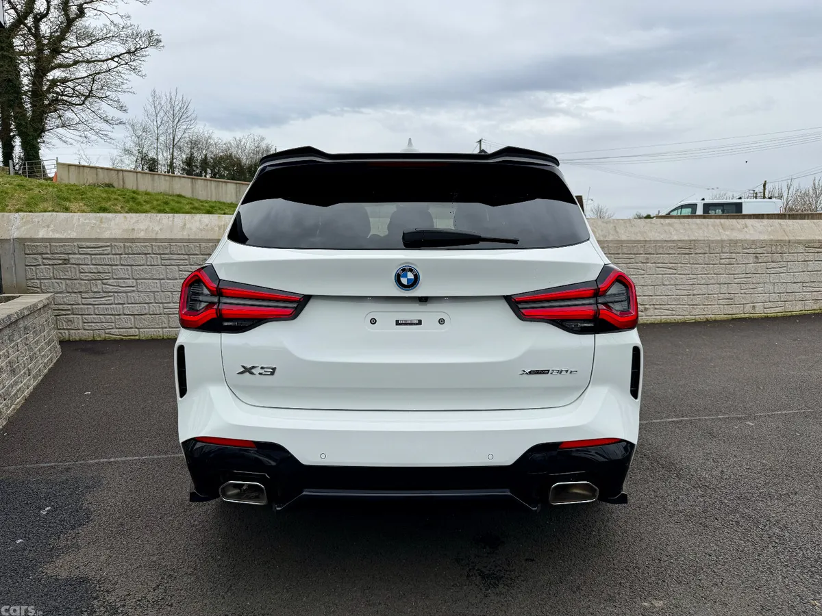 BMW X3 SUV, Petrol Hybrid, 2022, White