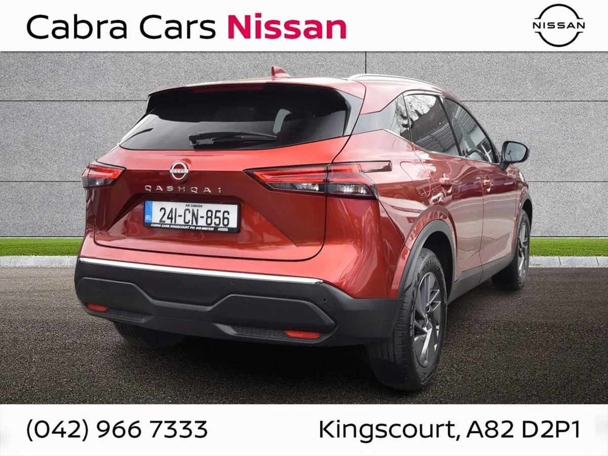 Nissan Qashqai MPV, Petrol, 2024, Red