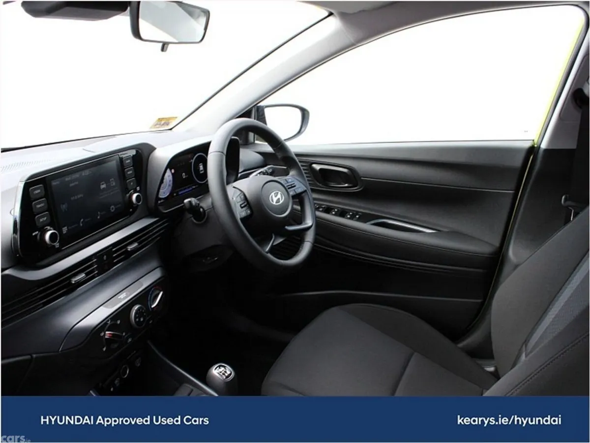Hyundai i20 Hatchback, Petrol, 2024, Black