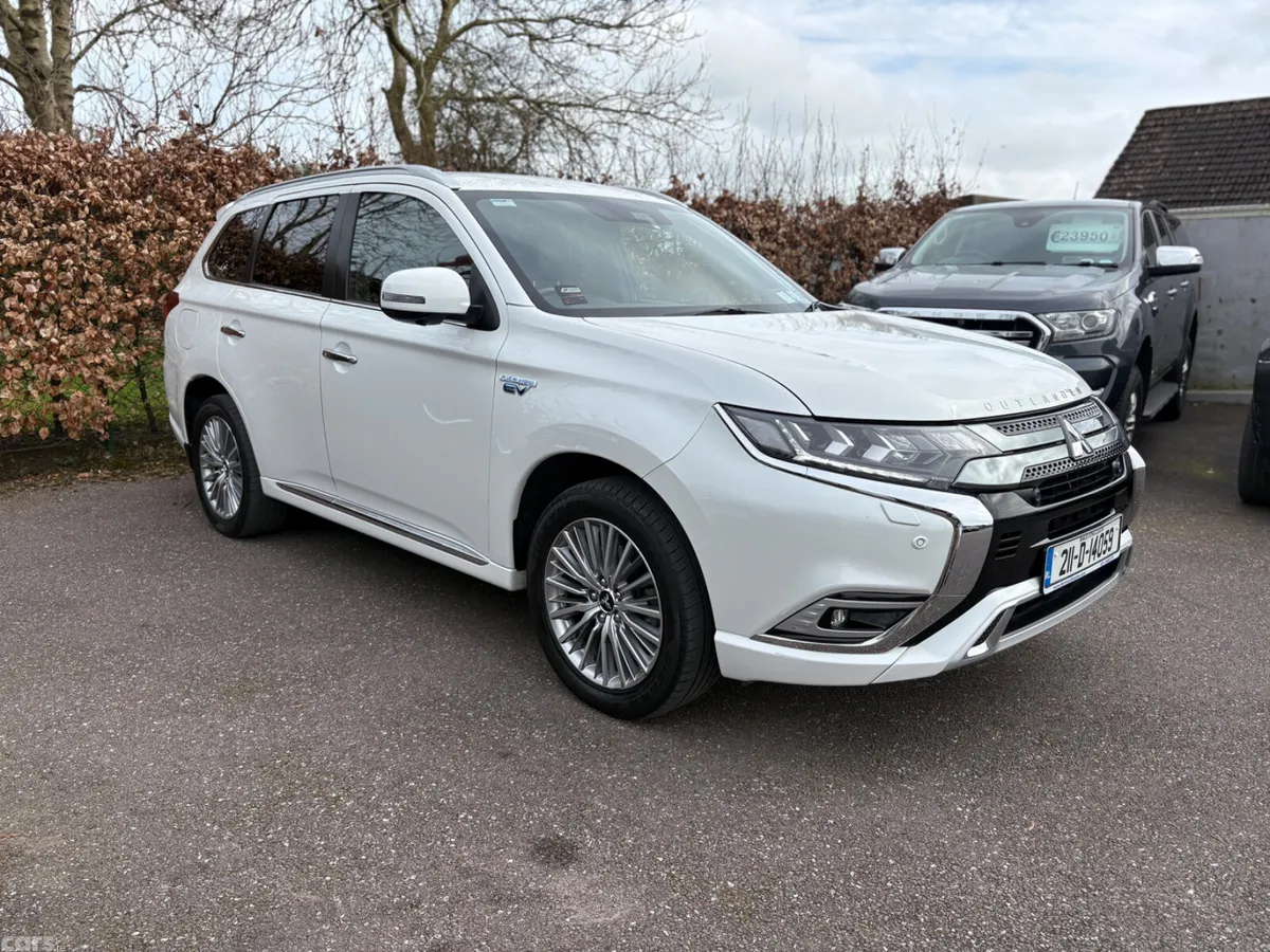 Mitsubishi Outlander SUV, Petrol Plug-in Hybrid, 2021, White