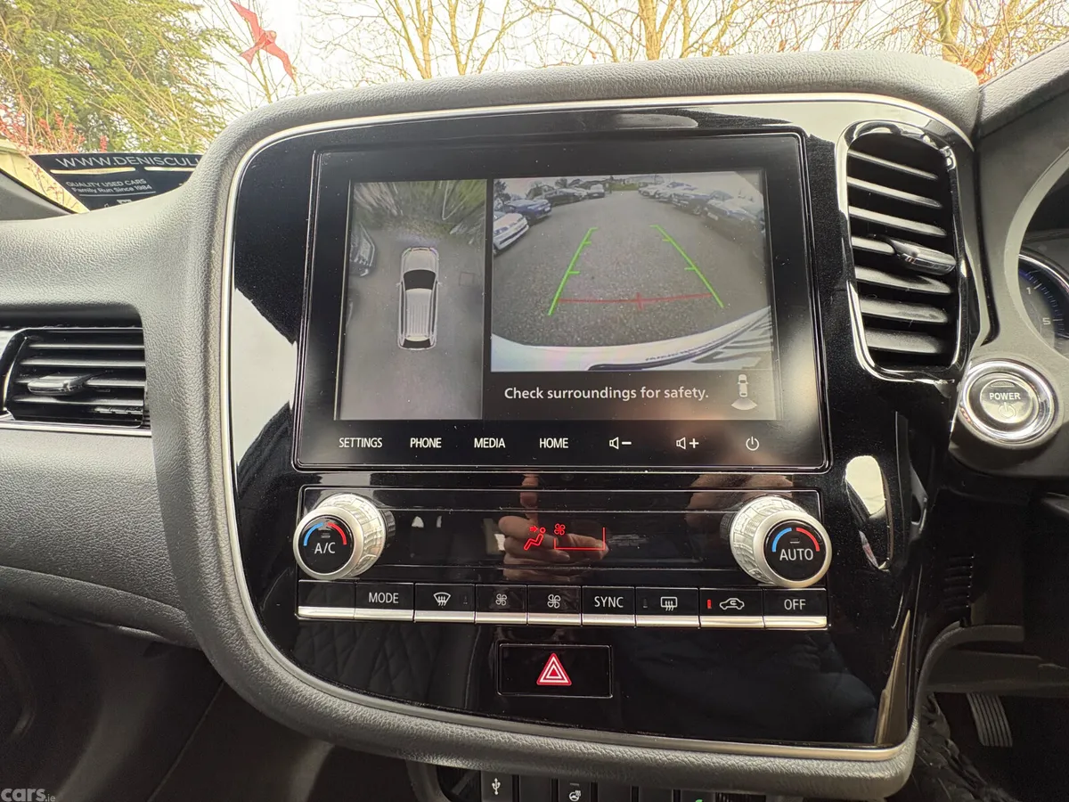Mitsubishi Outlander SUV, Petrol Plug-in Hybrid, 2021, White