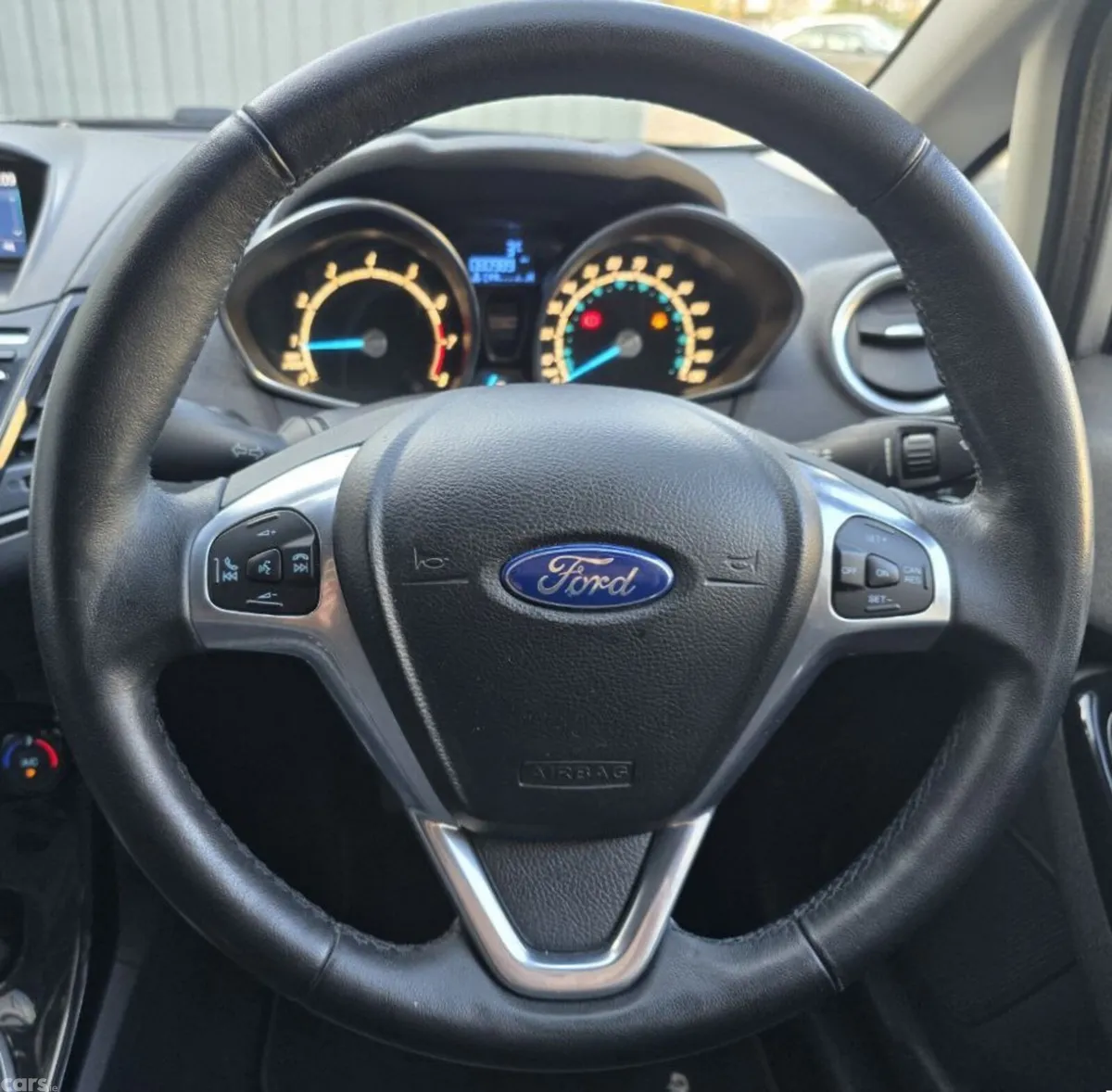 Ford Fiesta Hatchback, Petrol, 2014, Silver