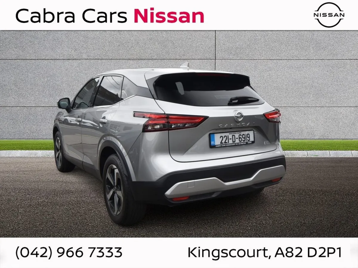 Nissan Qashqai MPV, Petrol, 2022, Grey