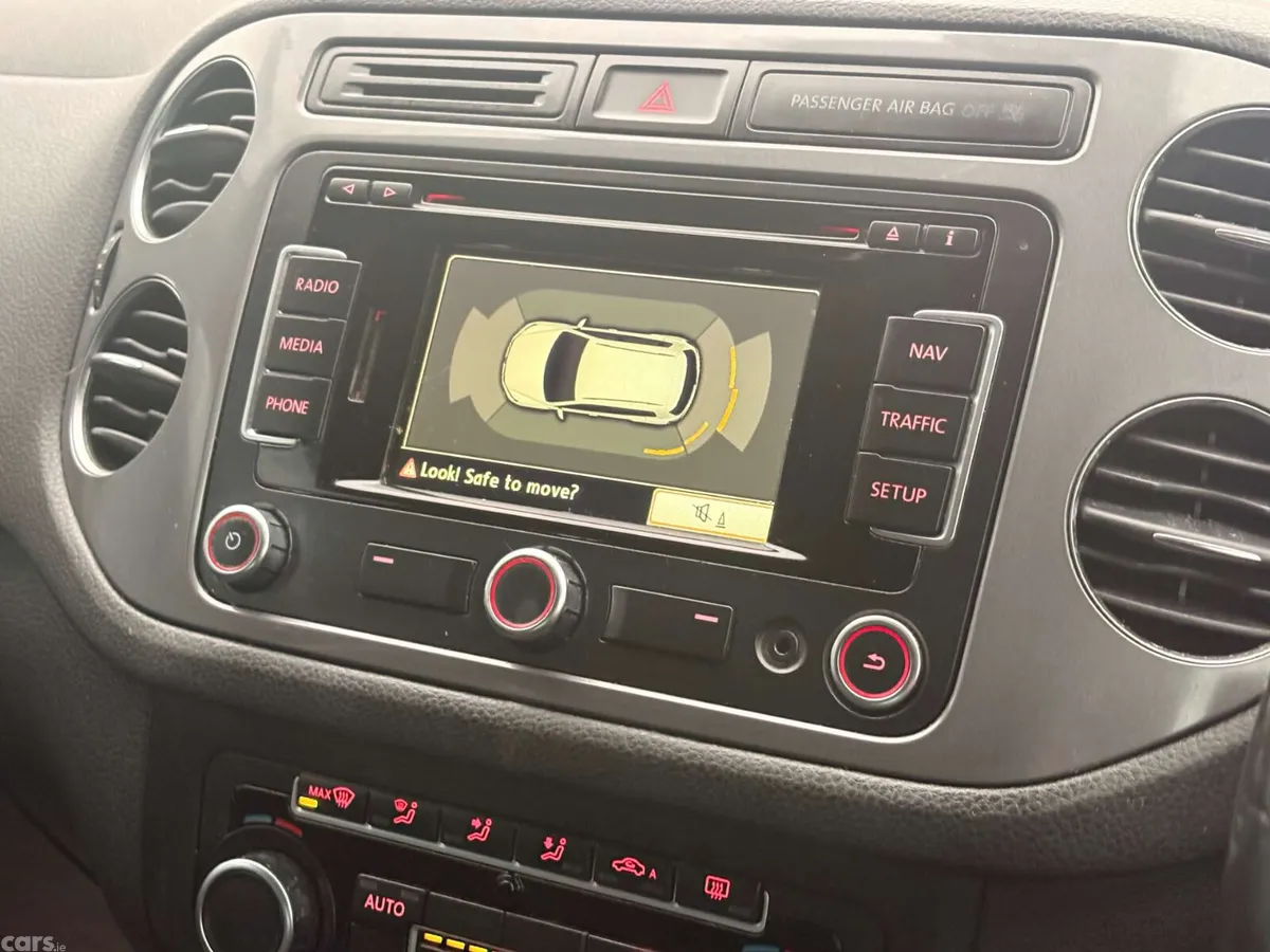Volkswagen Tiguan SUV, Diesel, 2014, Black