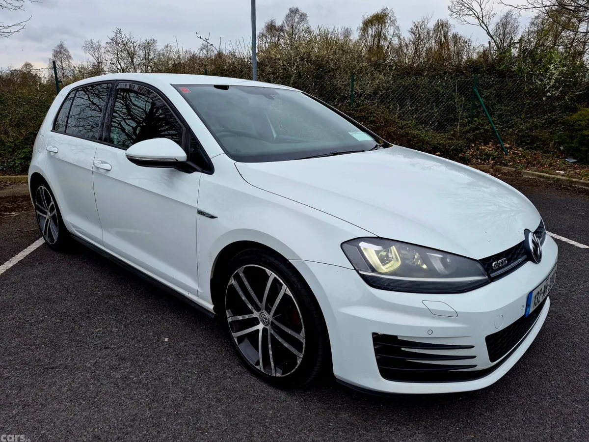 Volkswagen Golf Hatchback, Diesel, 2013, White