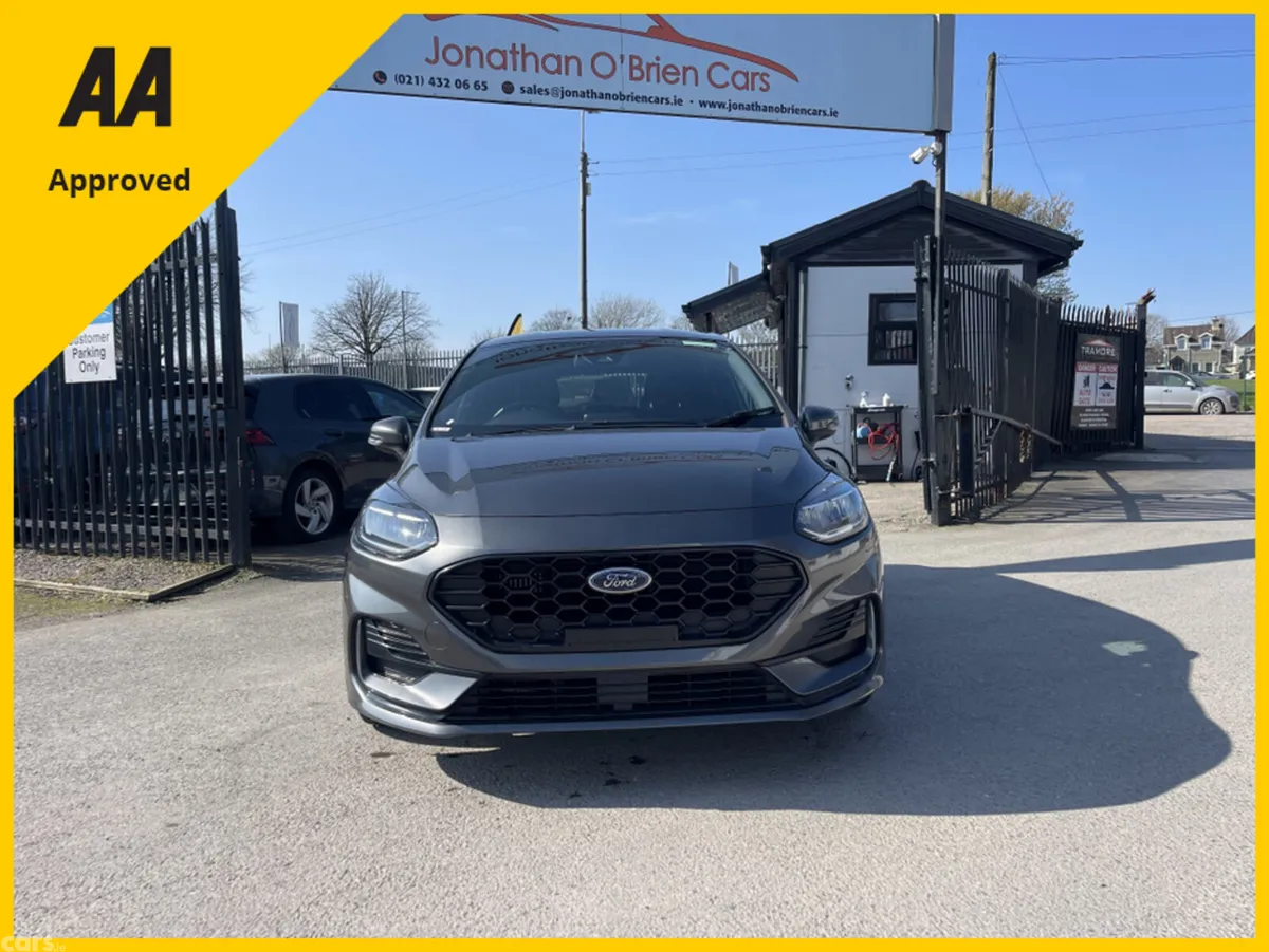 Ford Fiesta Hatchback, Petrol, 2023, Grey
