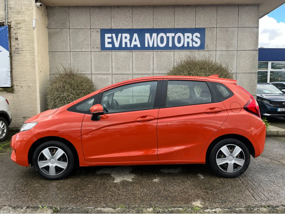 Honda Jazz Hatchback, Petrol, 2017, Orange
