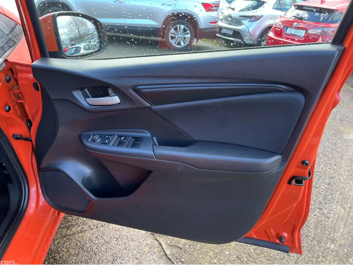 Honda Jazz Hatchback, Petrol, 2017, Orange