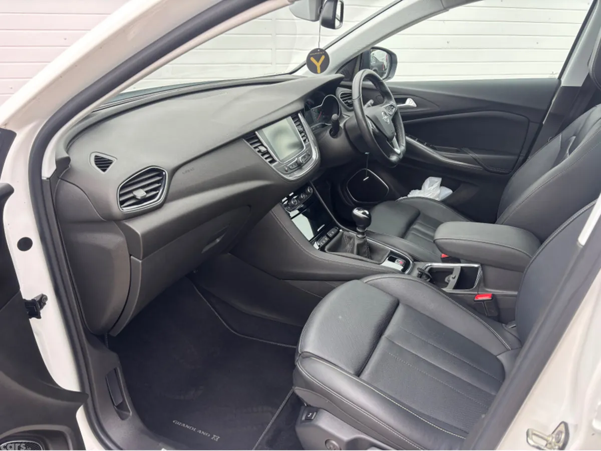 Opel Grandland X MPV, Petrol, 2021, White