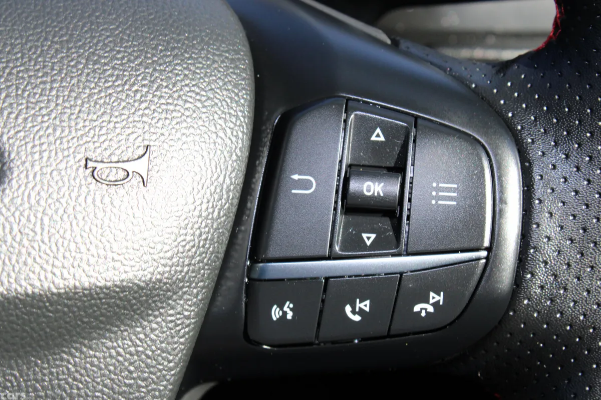 Ford Focus Hatchback, Diesel, 2024, Grey