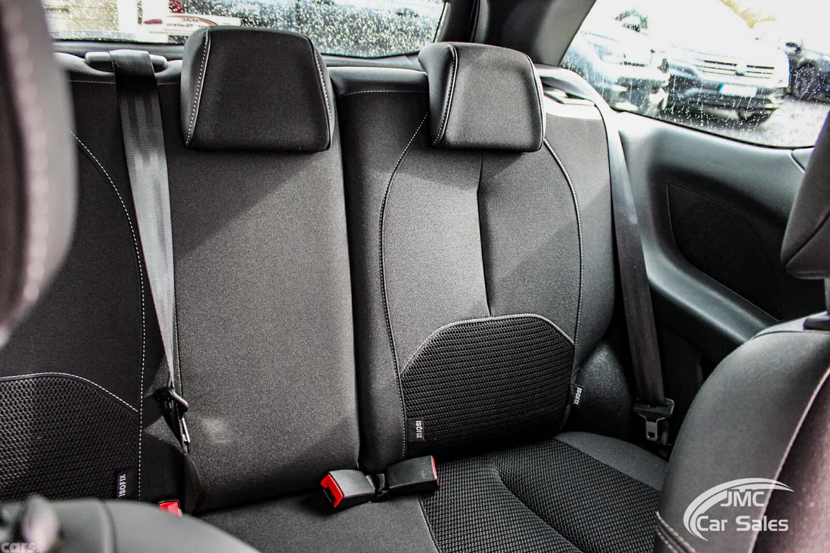 Citroen DS 3 Hatchback, Diesel, 2016, Black