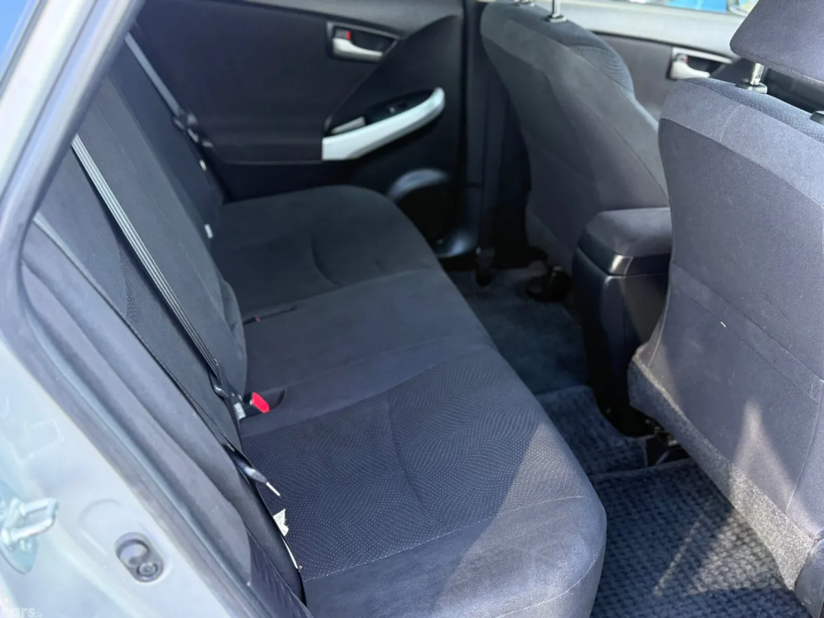 Toyota Prius Hatchback, Petrol Hybrid, 2014, Silver