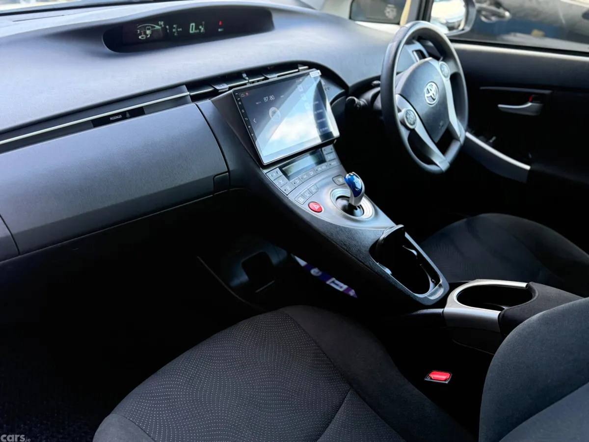 Toyota Prius Hatchback, Petrol Hybrid, 2014, Silver